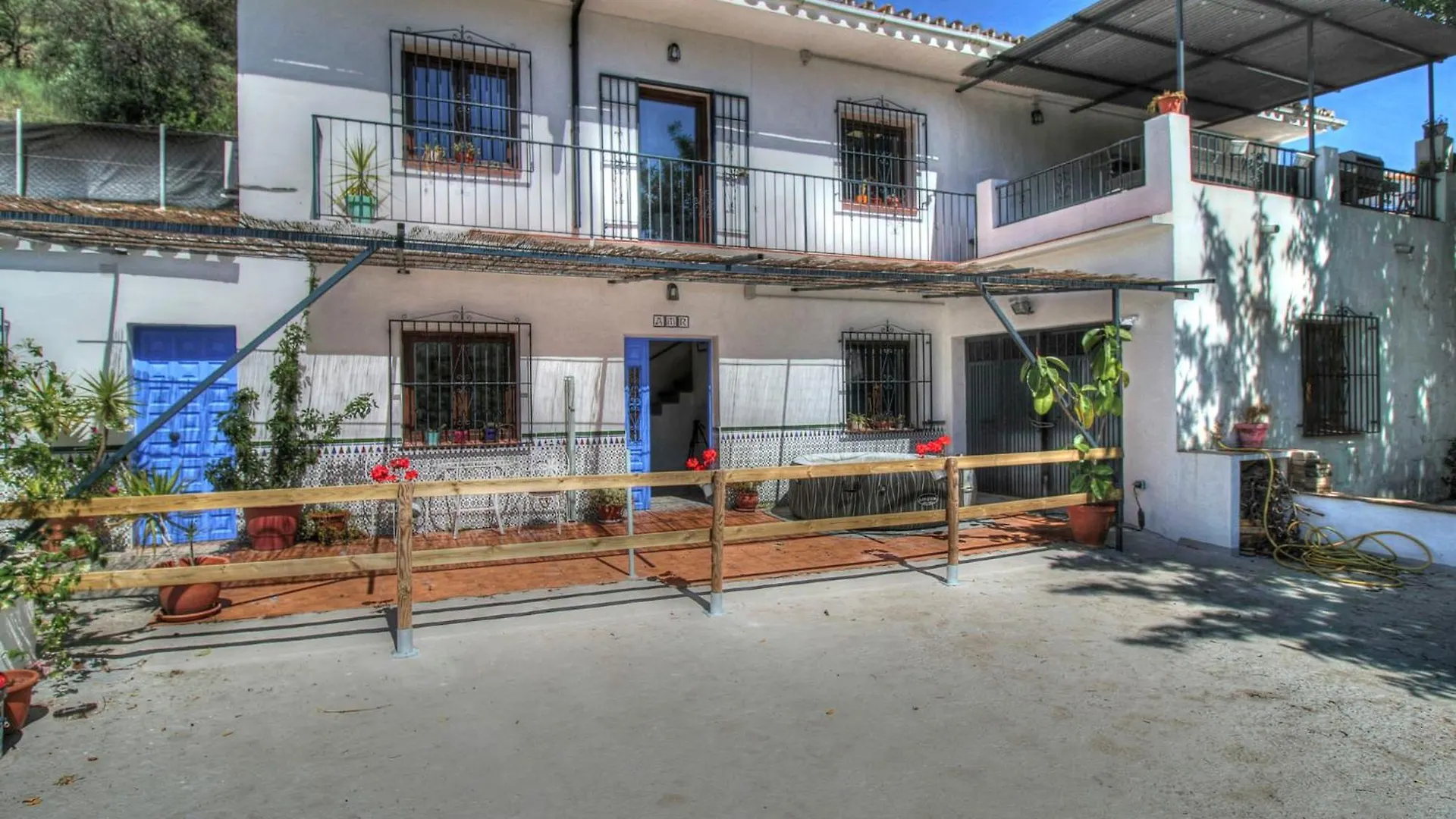 Finca El Almendro Árchez Spagna